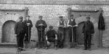 photograph of miners (Falkirk Museums and SCRAN)